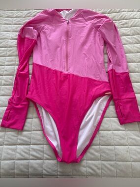 CC Boutique Two-Tone Hot Pink & Light Pink Long-Sleeve One-Piece Swimsuit